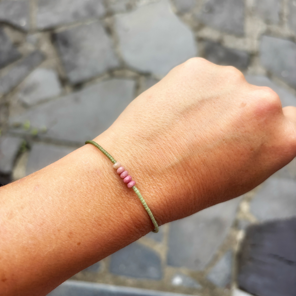 Bracelet Hippy kaki et rhodonite