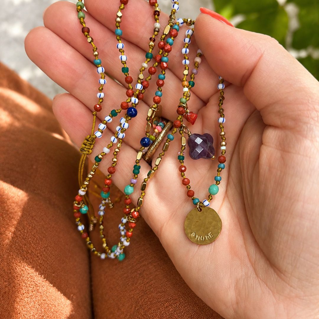 Sautoir HIPPY Free Spirit - médaille gravée  AMORE - pièce unique