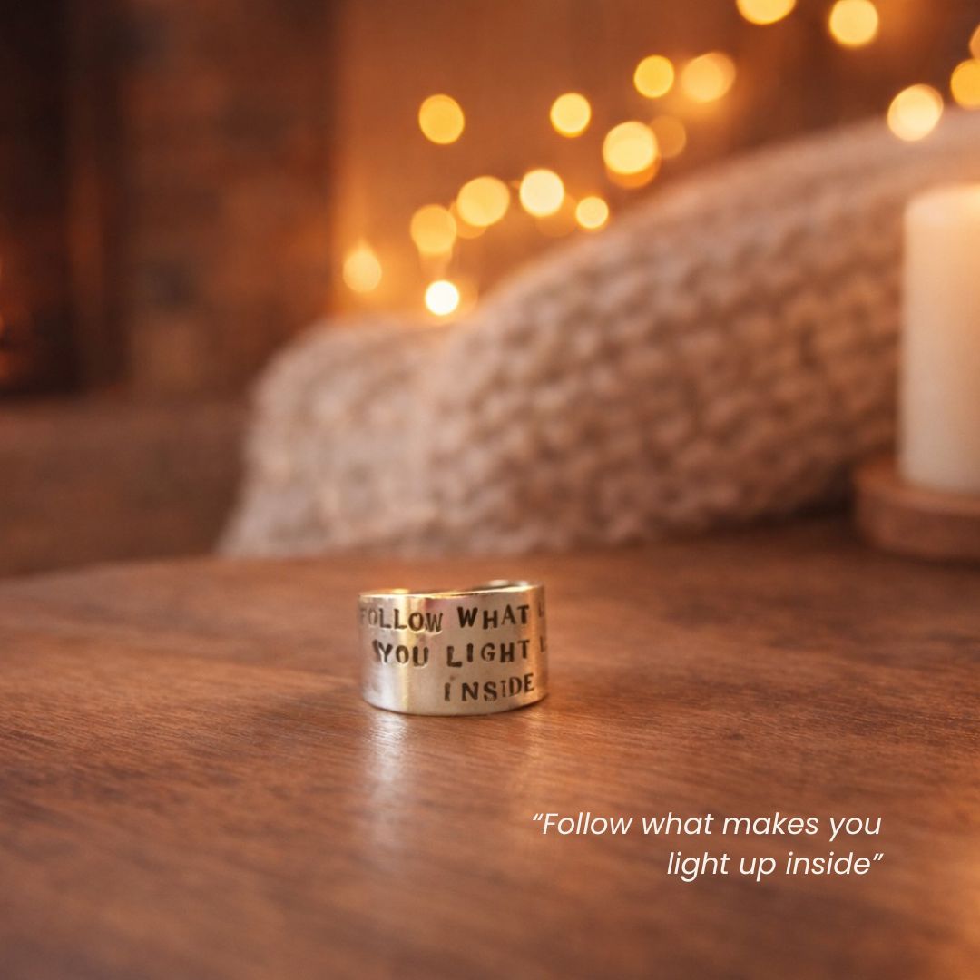 Bague en argent sterling message gravé fait main en Belgique