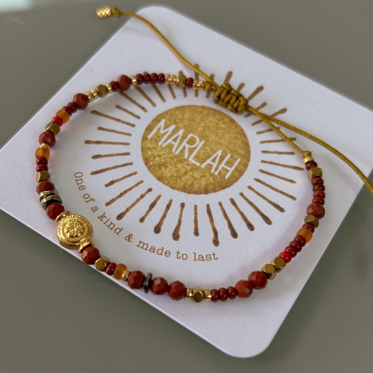 Bracelet HIPPY japse roue et perle dorée