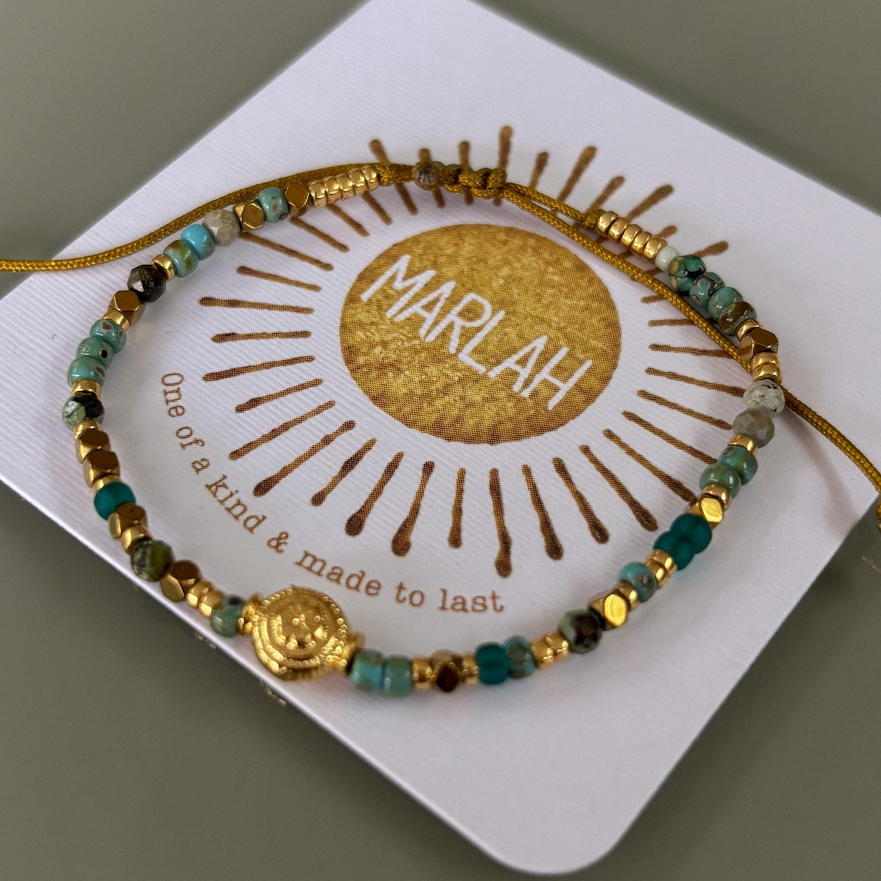 Bracelet HIPPY turquoise et perle dorée