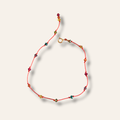 Gros plan sur le bracelet multicolore swarovski