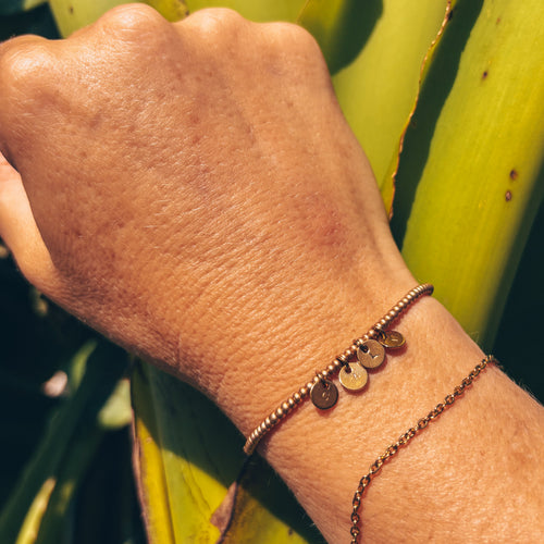 Bracelet porte bonheur gravé LUCK