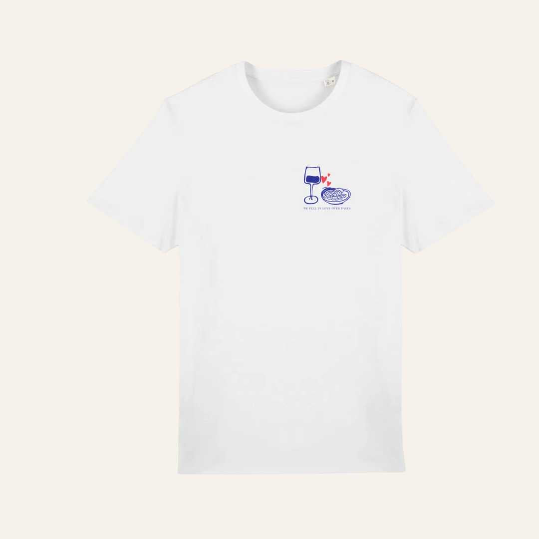 T-shirt WE FELL IN LOVE OVER PASTA 🍝