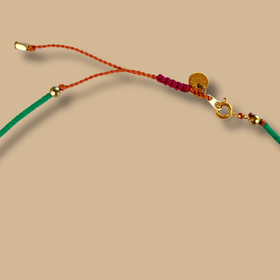 Collier HIPPY vert avec rubis