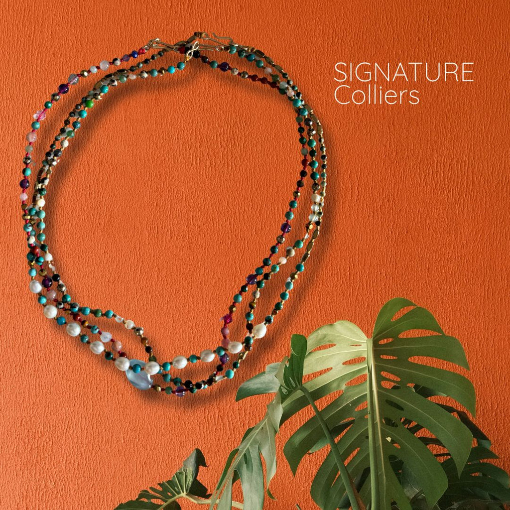 Collier Signature MarlaH Bijoux, pièce unique noué à la main avec perles naturelles et médaille en plaqué or 3 microns, fermoir gold filled