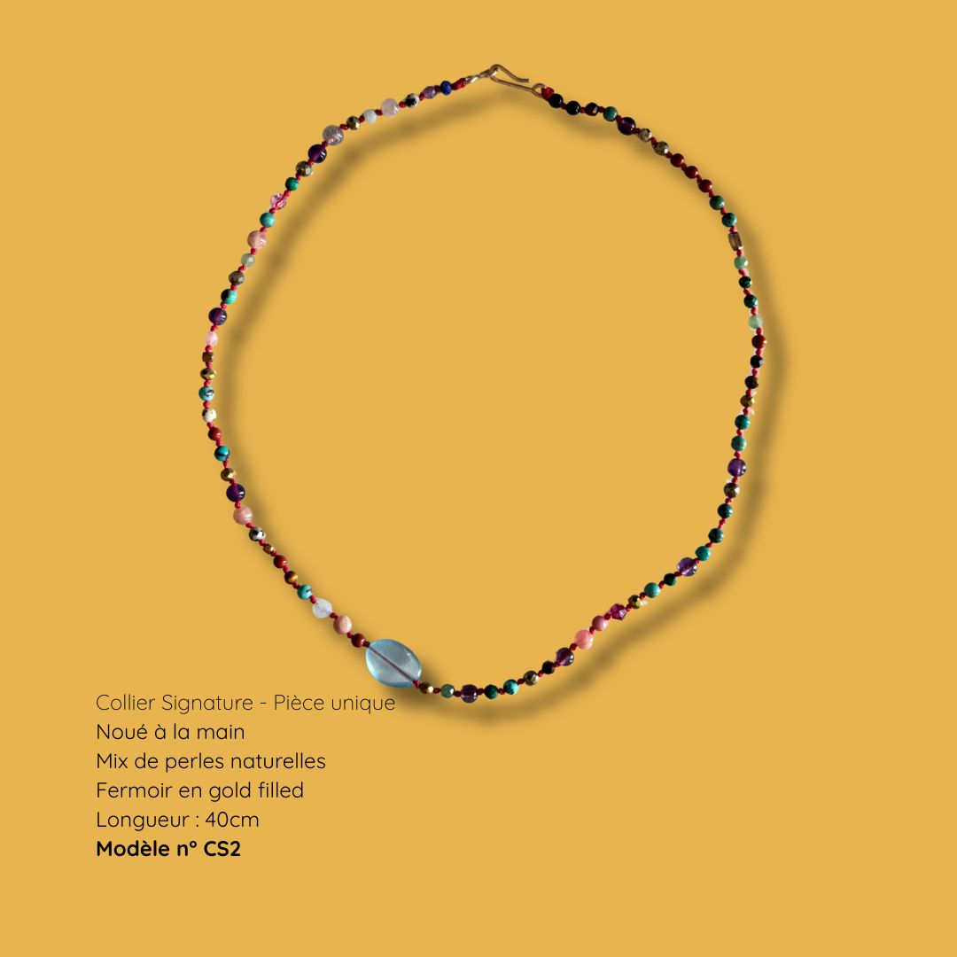 Collier Signature MarlaH Bijoux modèle CS2, perles naturelles nouées à la main avec aigue marine