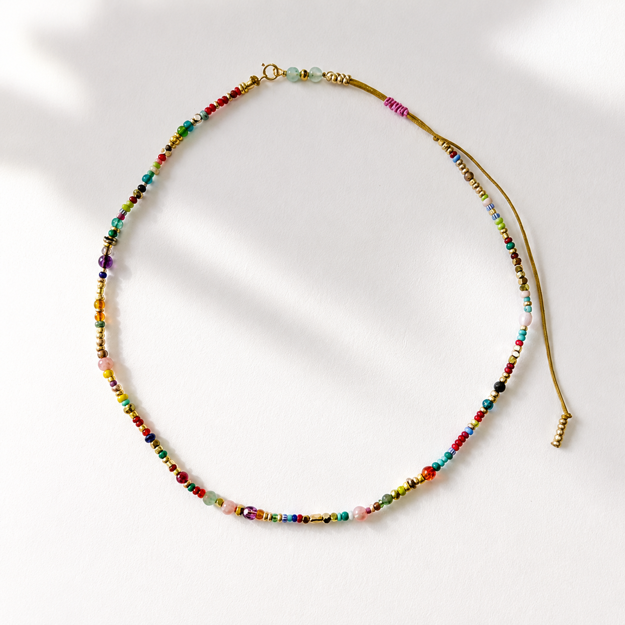 Collier surfeur été mix pierres naturelles et perles colorées