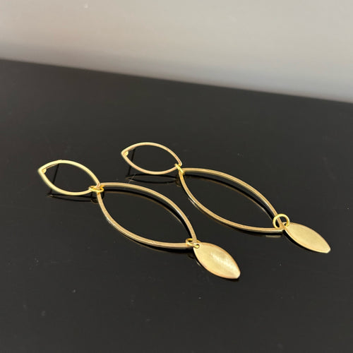 Boucles d'oreilles - navette- Origine