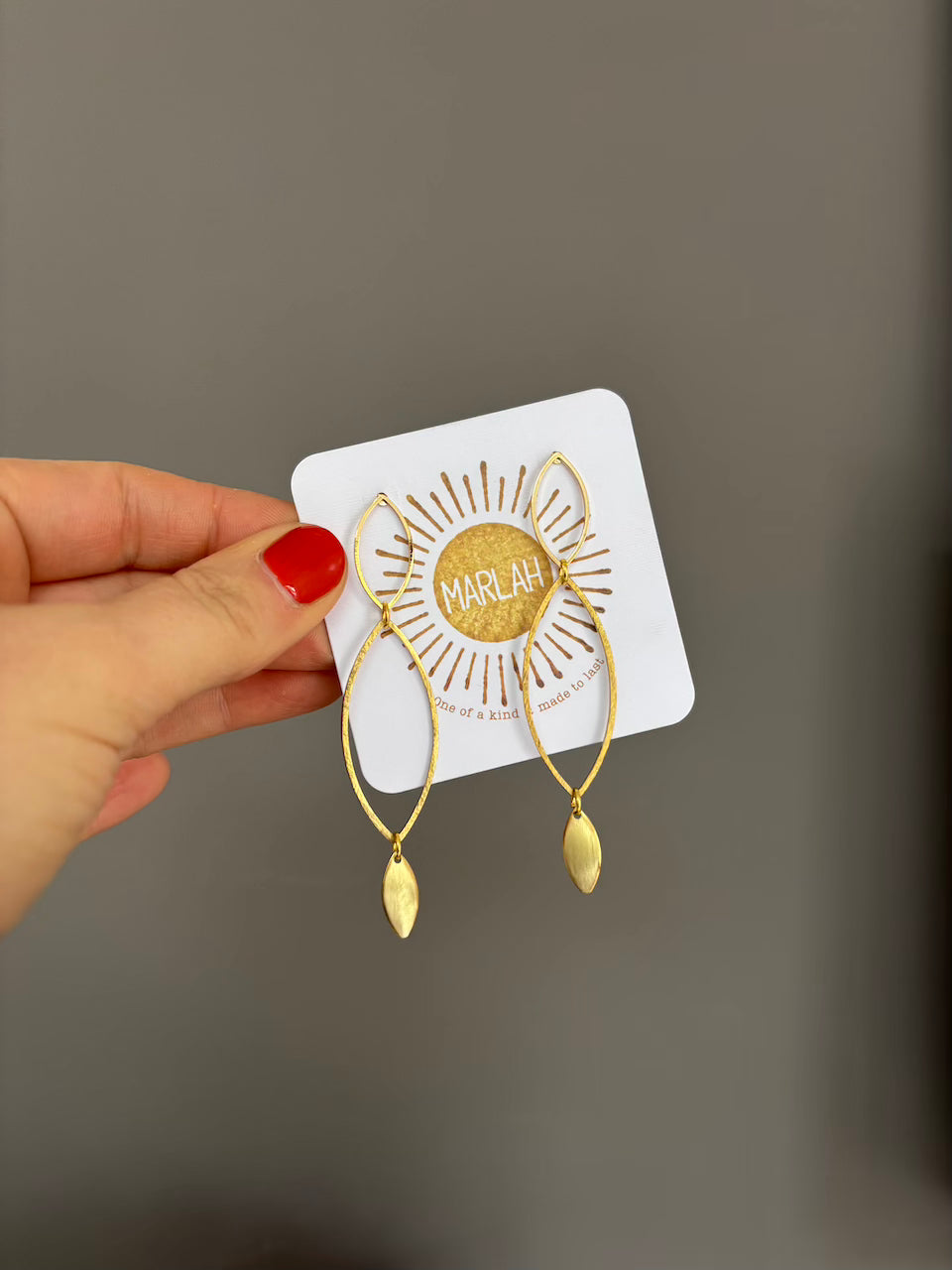 Boucles d'oreilles - navette- Origine