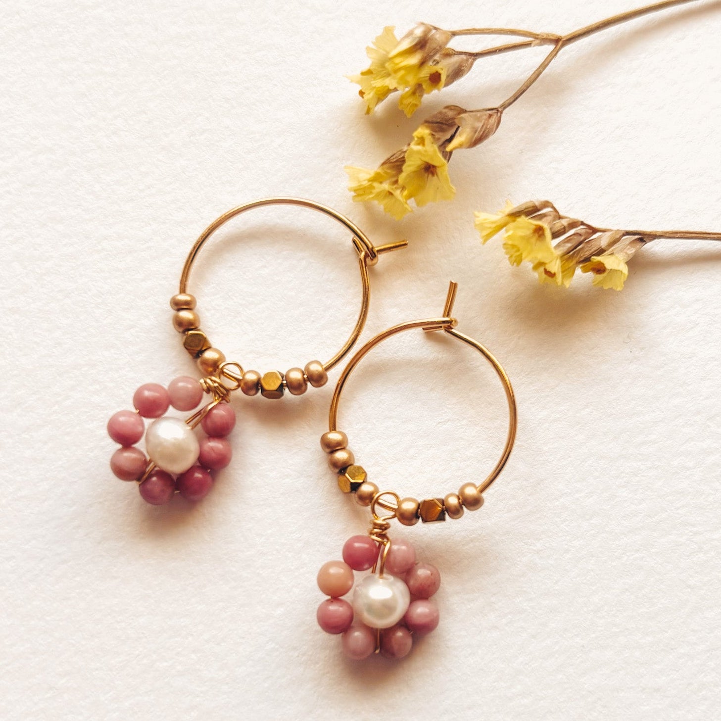 bijoux créoles soleil été petites fleurs roses