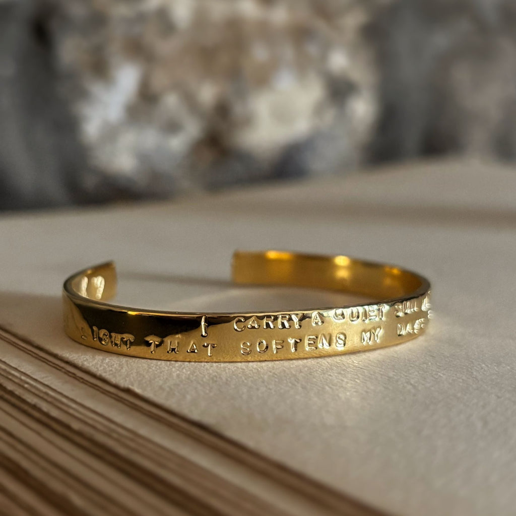 Bracelet plaqué or message – Origine - “I carry a quiet sun within me”