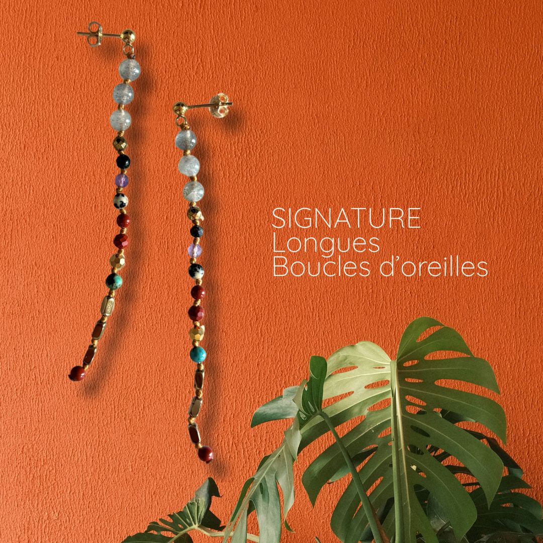 Longues boucles d'oreilles ornées de pierres naturelles