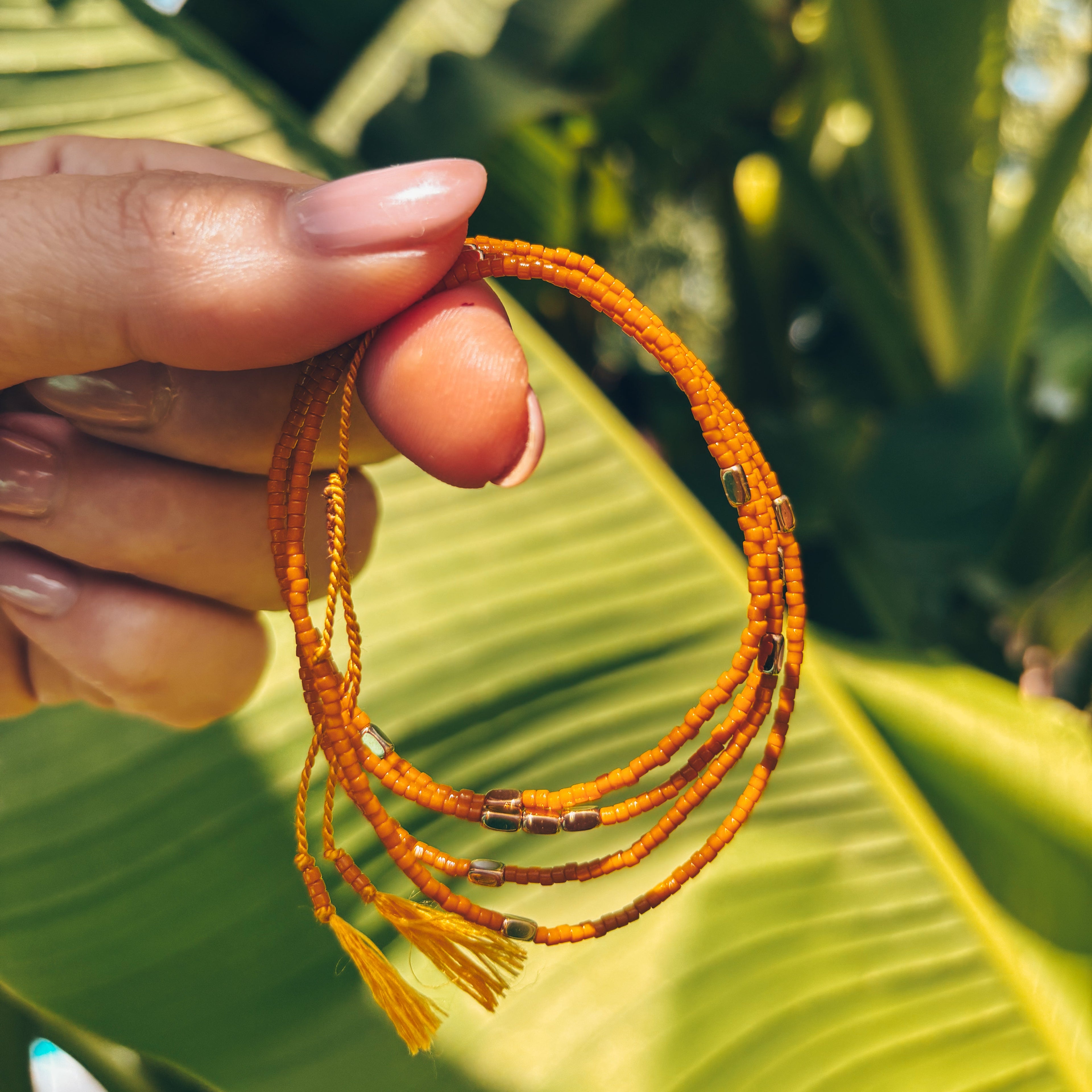 Bracelet à enrouler plusieurs fois autour du poignet