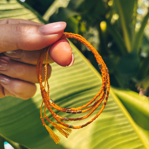 Bracelet à enrouler plusieurs fois autour du poignet