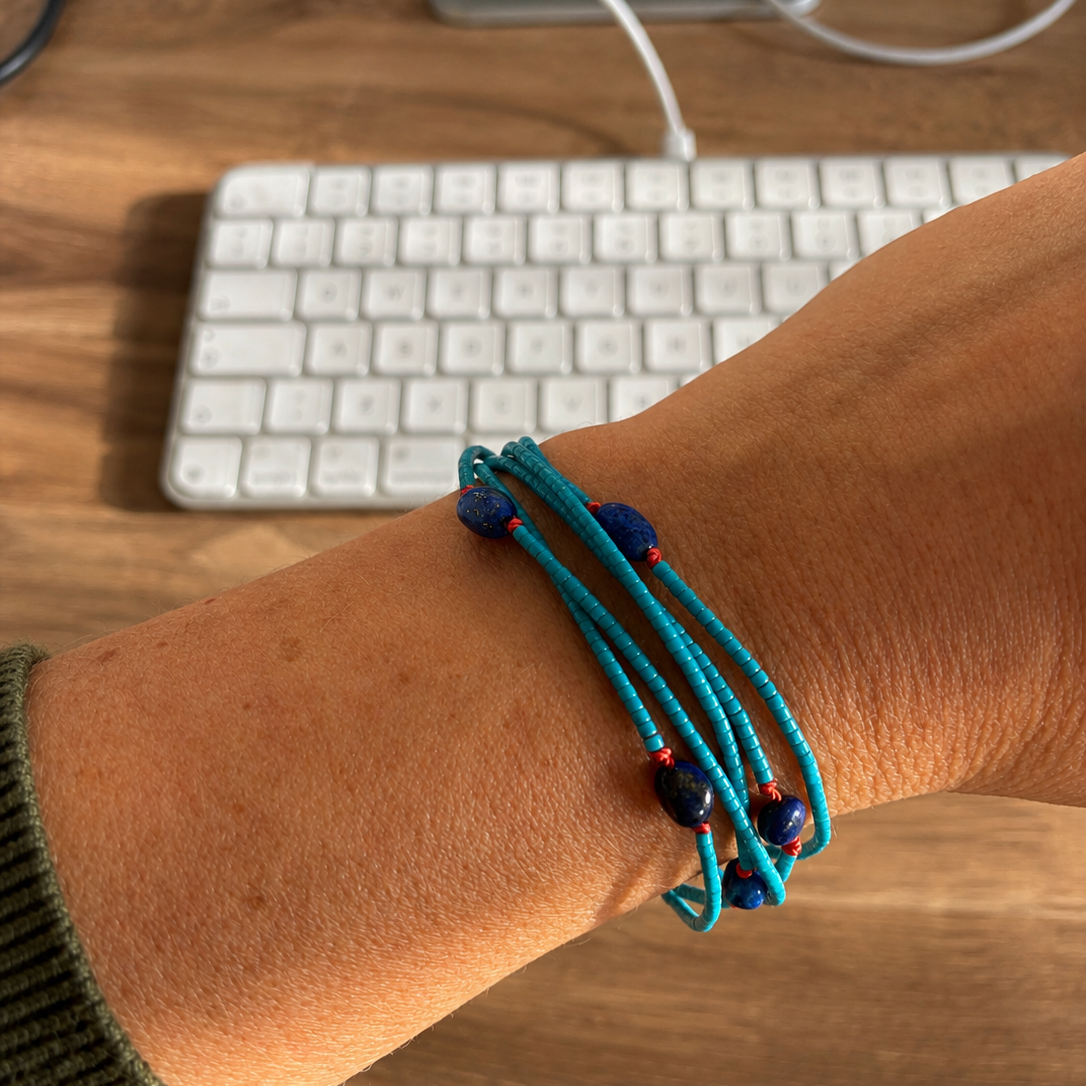 Bracelet multirang HIPPY lapis lazuli de la créatrice belge marlah