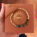 Bracelet sur son écrin cadeau prêt à offrir