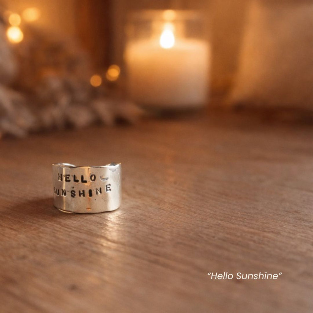 Bague en argent sterling poinçonné à la main message inspirant