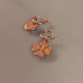 Boucles d'oreilles créoles Lucky Love avec breloques cœur et trèfle plaqué or