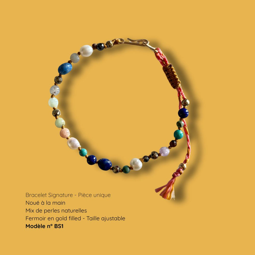 Bracelet Signature pièce unique modèle BS1, perles naturelles nouées à la main, fermoir gold filled ajustable