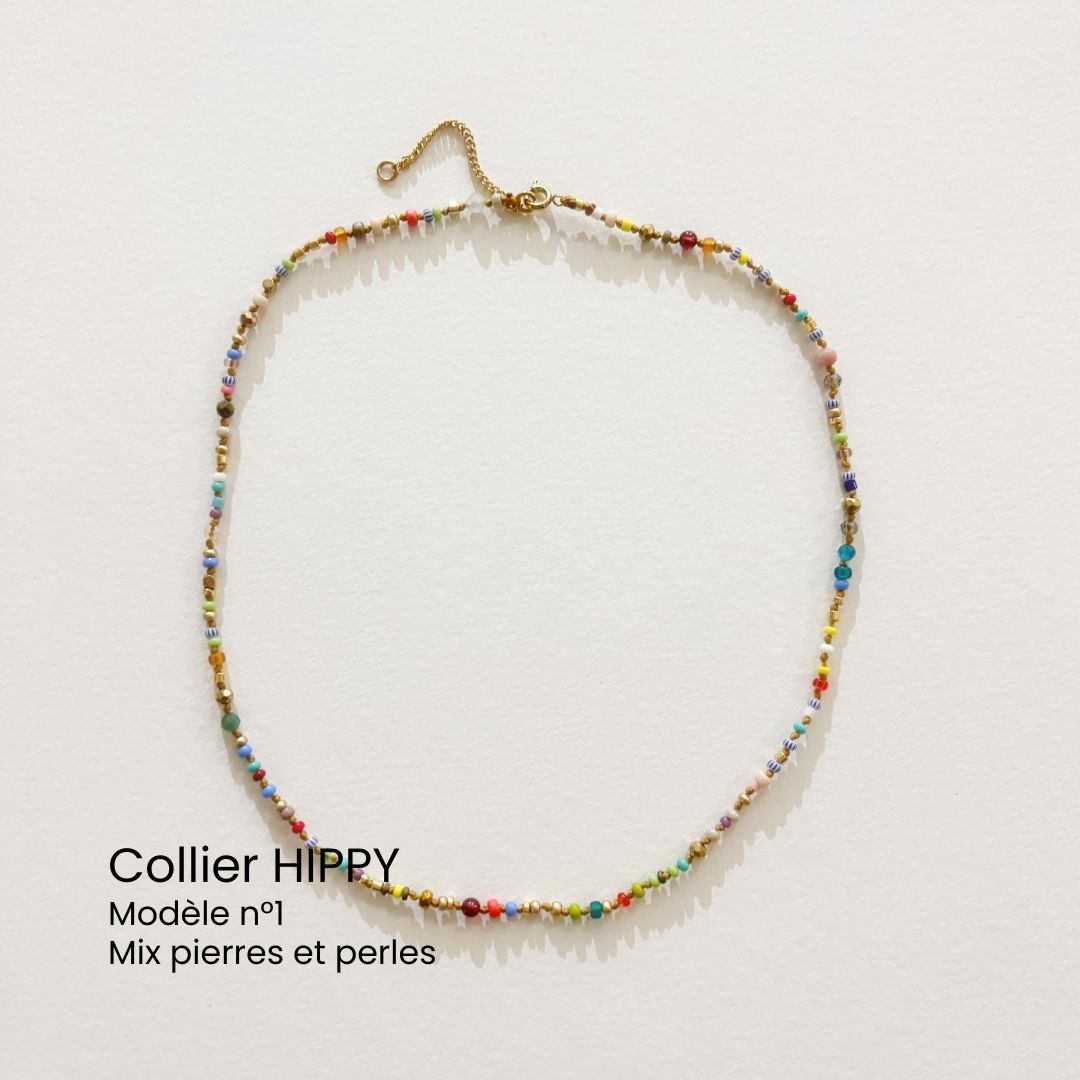 Collier HIPPY en pierres et perles pièce unique