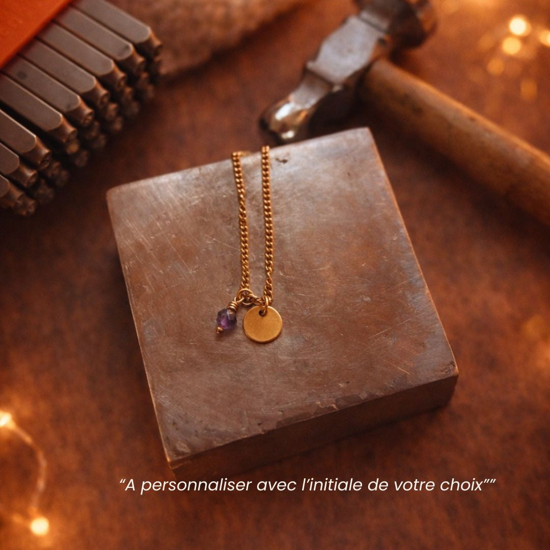 Collier à personnaliser de l'initial et de la pierre de votre choix
