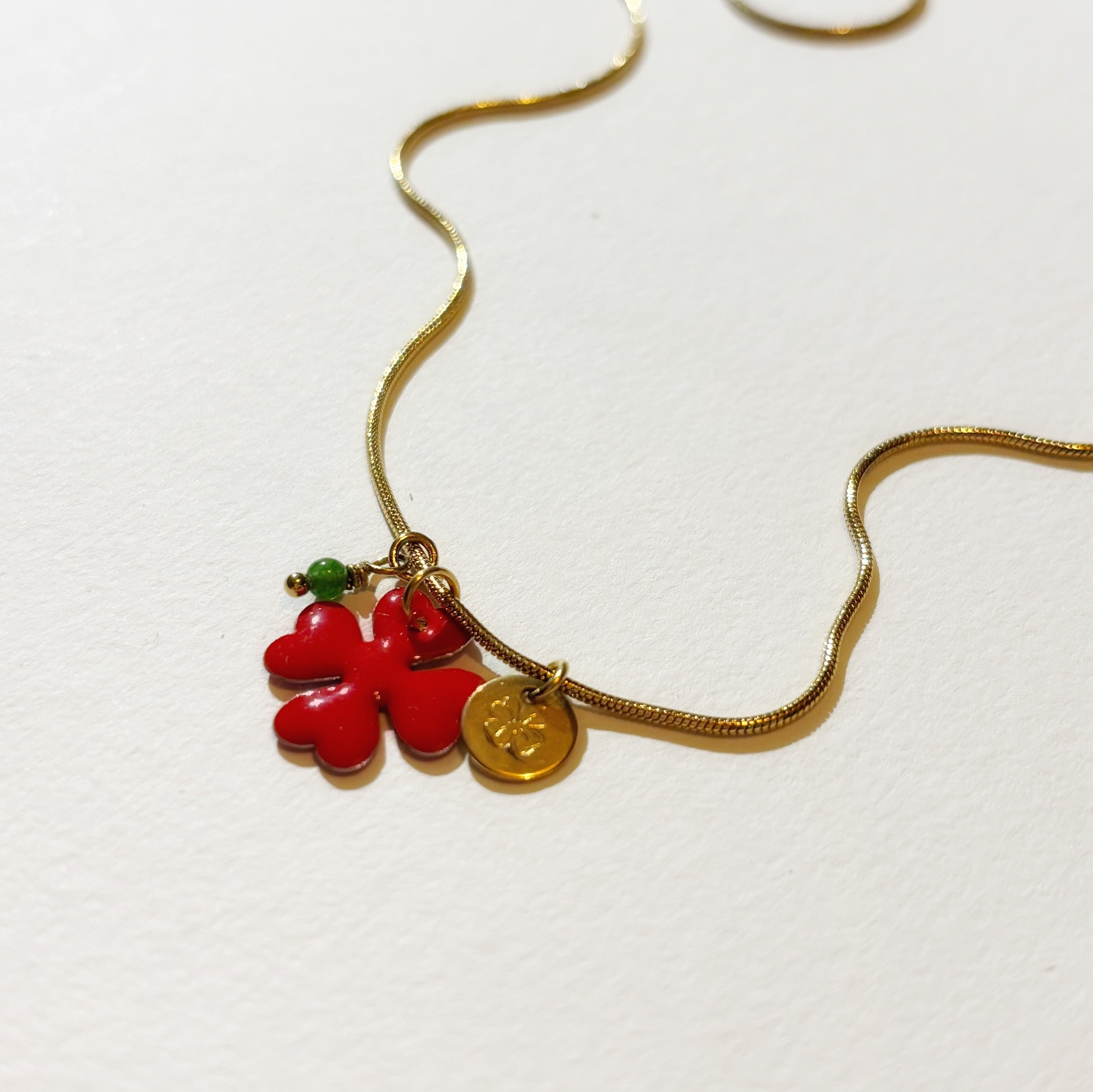 Collier porte bonheur été