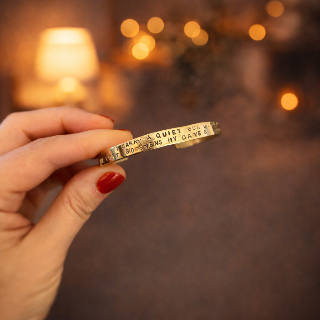 Bracelet jonc à message en laiton fait main, bijou symbolique et durable