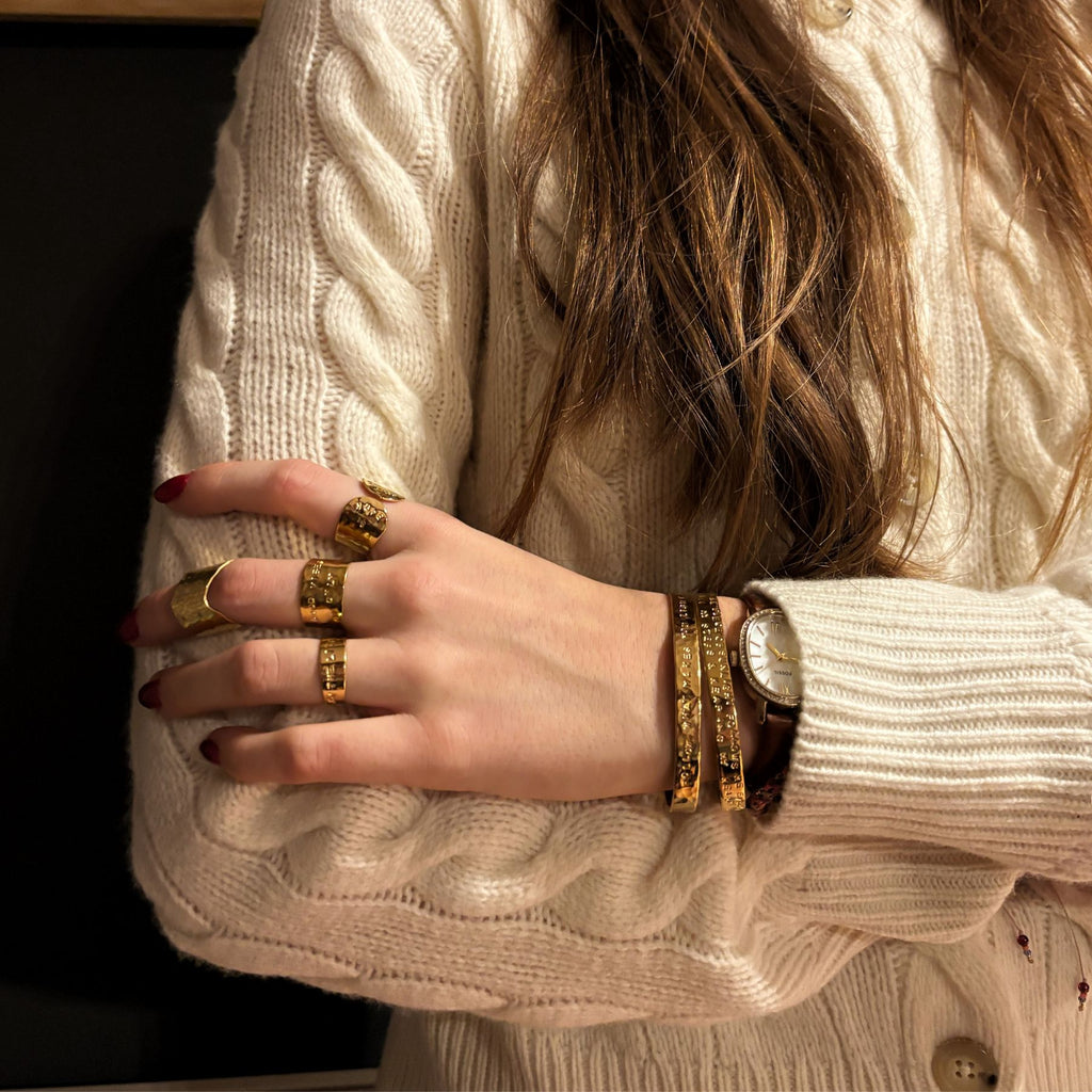 Bracelet plaqué or message – Origine - “I carry a quiet sun within me”