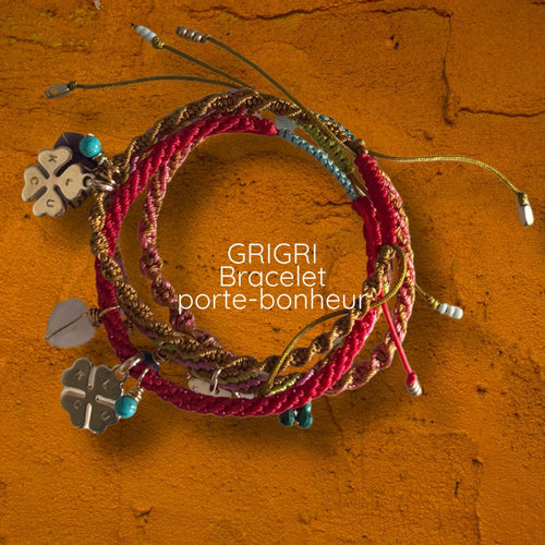 Bracelet porte-bonheur GriGri tissé main, trèfle, turquoise et cœur en cristal, ambiance nature