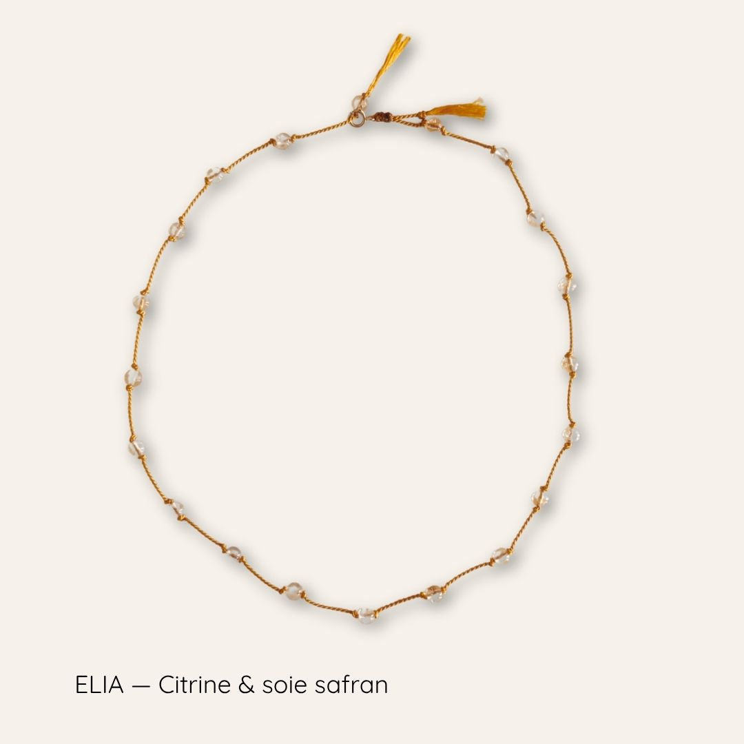 ELIA — Talisman de soie et pierre naturelle